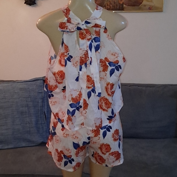 Shorts Set - Picture 3 of 4